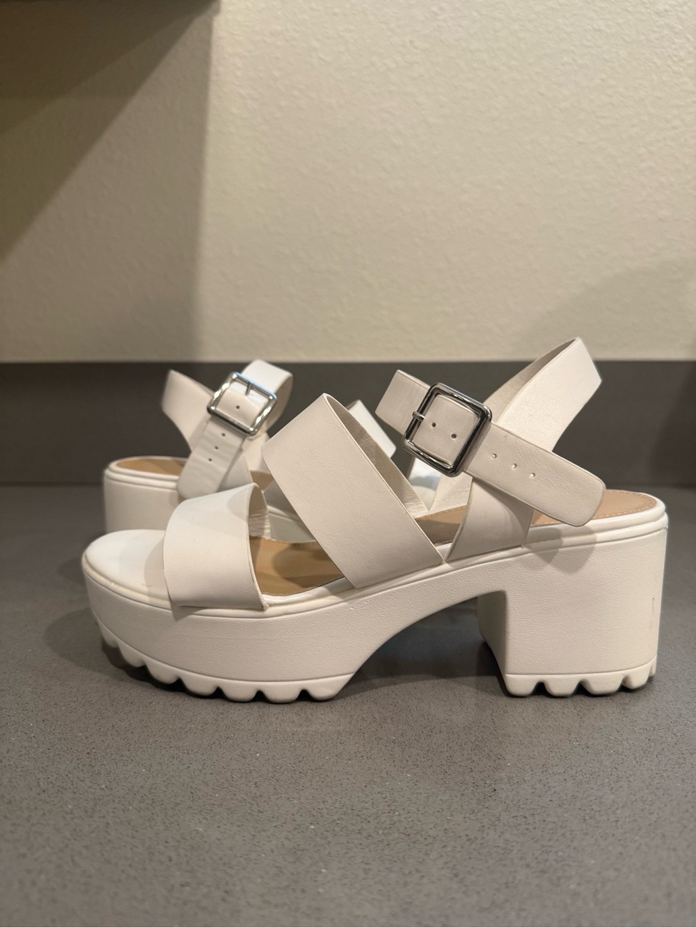 Women’s White Chunky Platform Sandals with Buckle Strap - Size 8